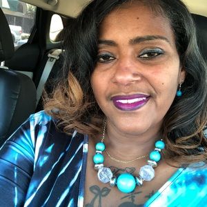 Meet your Posher, Phyllis